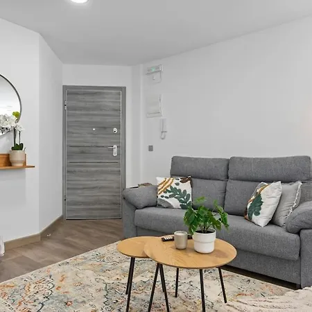 Apartamento De Lujo A Estrenar En Centro De *
